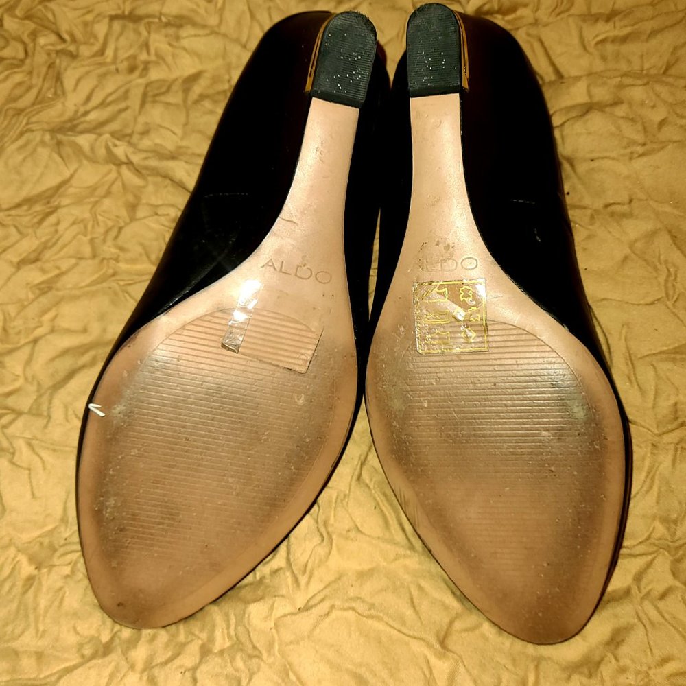 Heels - Picture 7 of 8